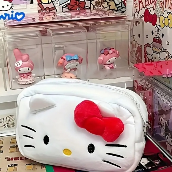 Hello Kitty Mystery Box 🔥🔥🔥🔥🔥💝💝💝💝💝
NWOT NEW INVENTORY - Picture 5 of 16